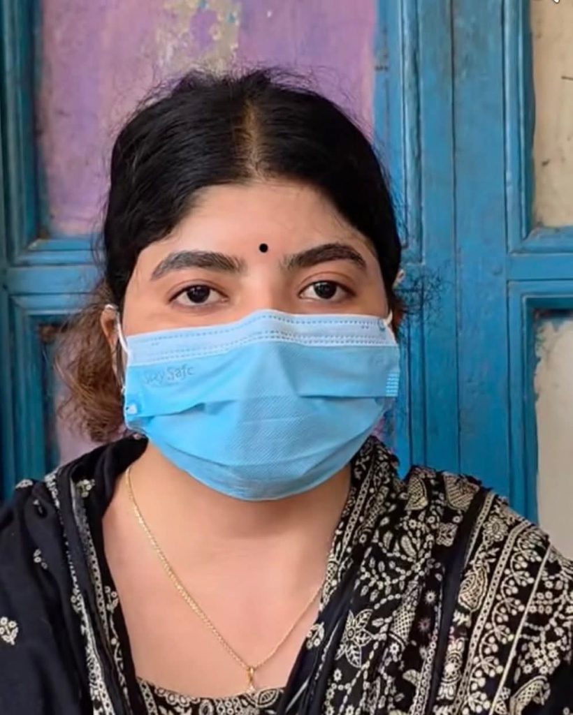 কোটালীপাড়ায় প্রেমিকের বাড়িতে অনশনে বসা প্রেমিকা